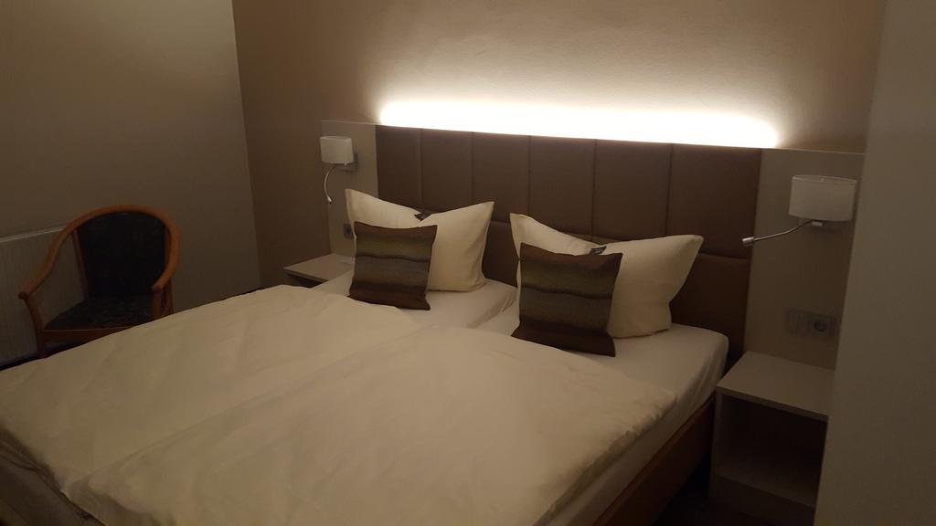 Hotel Friesen Werdau المظهر الخارجي الصورة